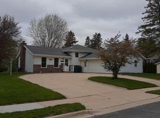 305 S Poplar St, Campbellsport, WI 53010