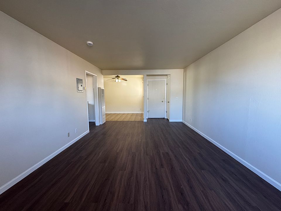 1st image of 217 California Ave APT 4