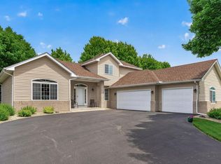 4514 Impatiens Ave N, Brooklyn Park, MN 55443