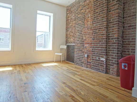 4th image of 909 Jefferson Ave #2B