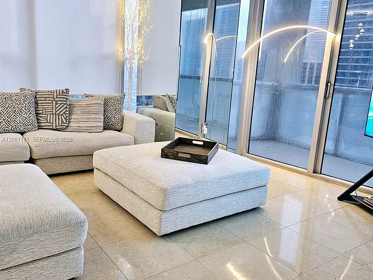 475 Brickell Ave #2115 — Photo 8