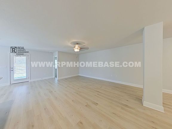 2nd image of 126 Ridgeway Cir
