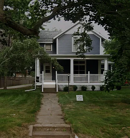 3 bed, 1.0 bath, $525 — Photo 1