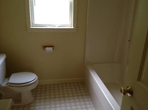 5th image of 355 Foundry St APT 1