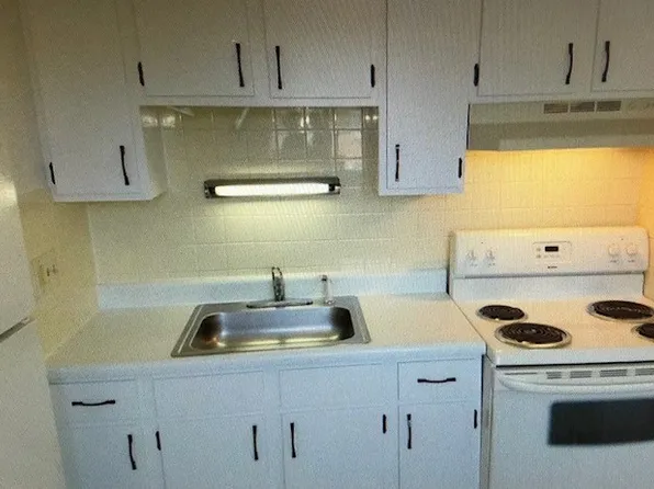 La Salette, 4215 La Salette Dr #1B-1Ba, Saint Louis, MO 63123