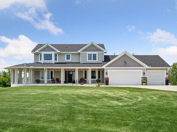 10205 Heather Ln, Rogers, MN 55374
