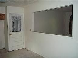 4th image of 8714 Vinearbor St