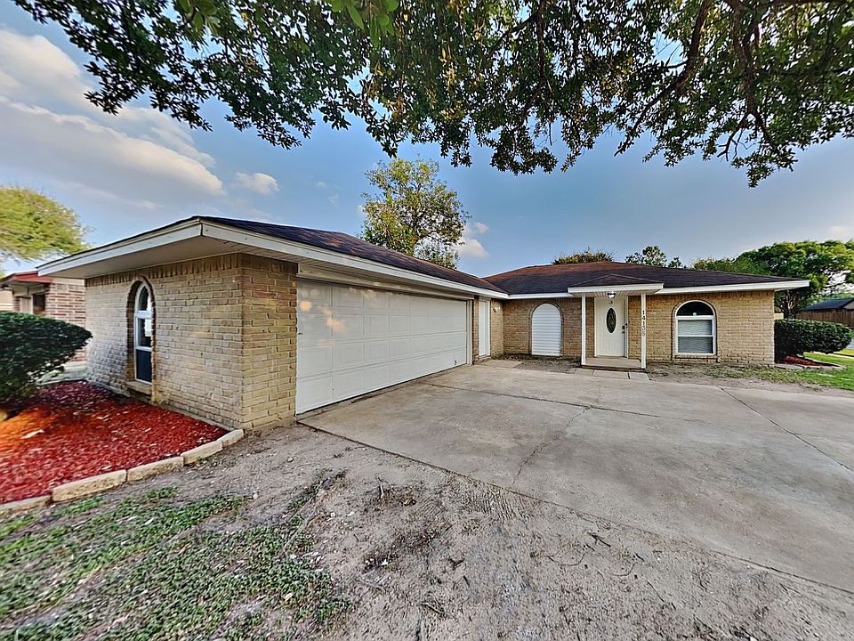 1st image of 14135 Bella Dr