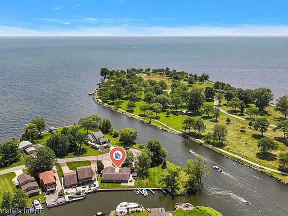 4th image of 37337 Lakeshore Dr
