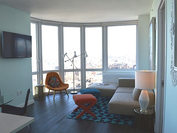 2nd image of 309 Gold St APT 26D