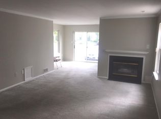 405A Violet Dr, Mount Laurel, NJ 08054