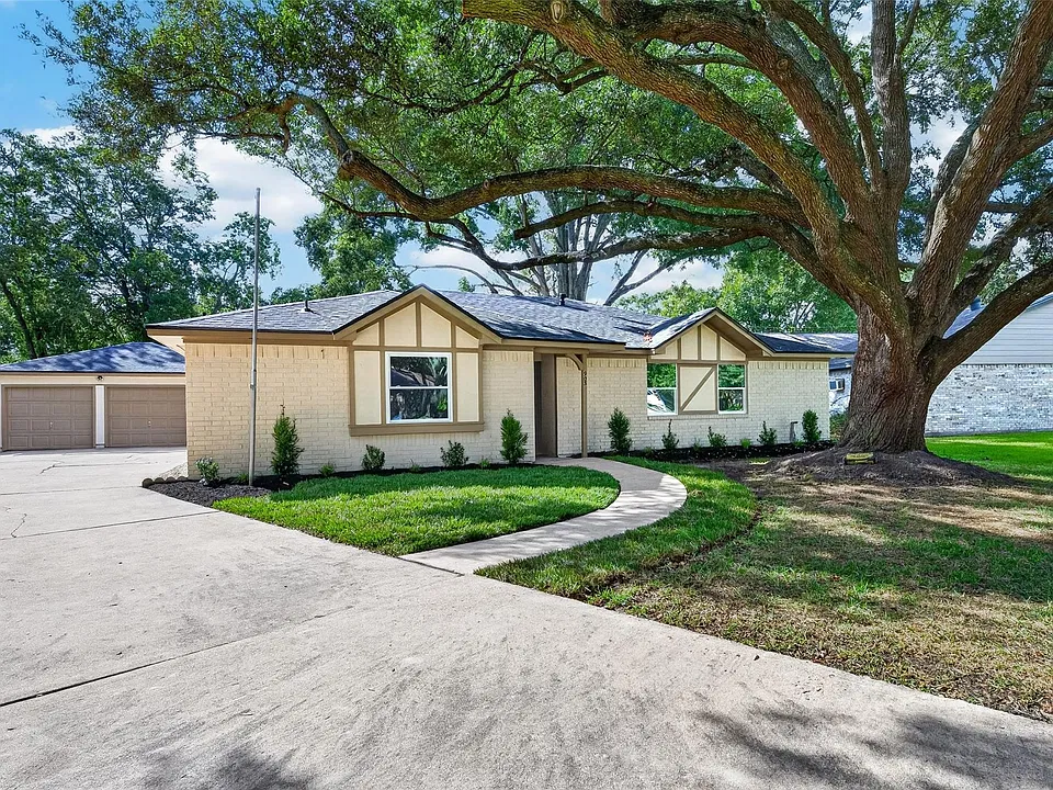903 Chetwood Cir