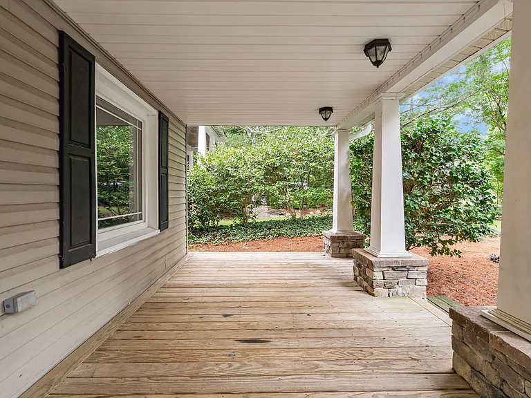835 N Ashe St — Photo 13