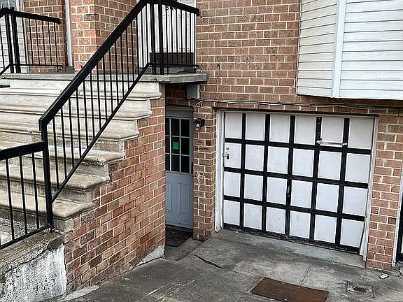 2nd image of 8606 Avenue 601