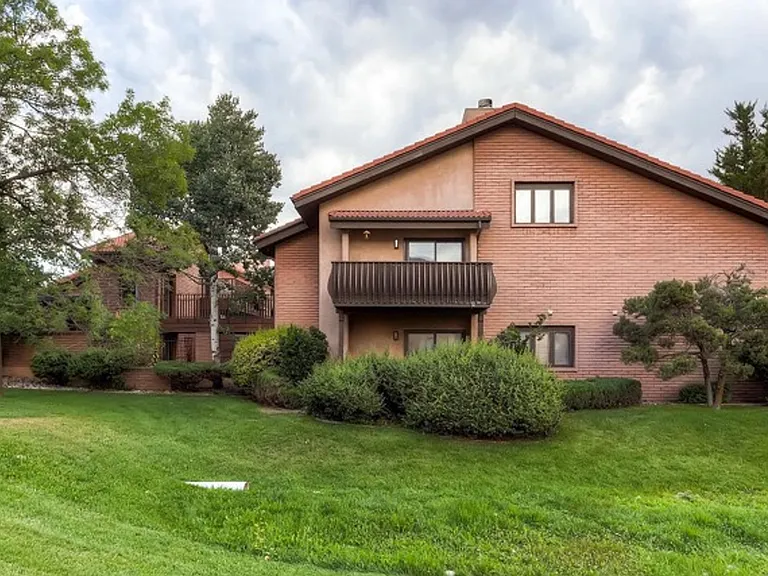 4415 Laguna Pl — Photo 1
