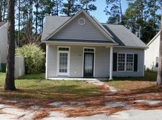 142 Charter Dr, Wilmington, NC 28403