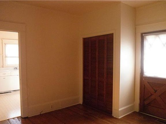4th image of 1533 Willomore St