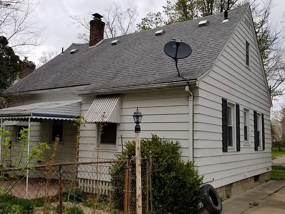 2nd image of 2531 Altoona St