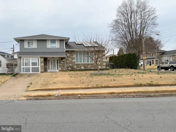 586 Kismet Rd, Philadelphia, PA 19115