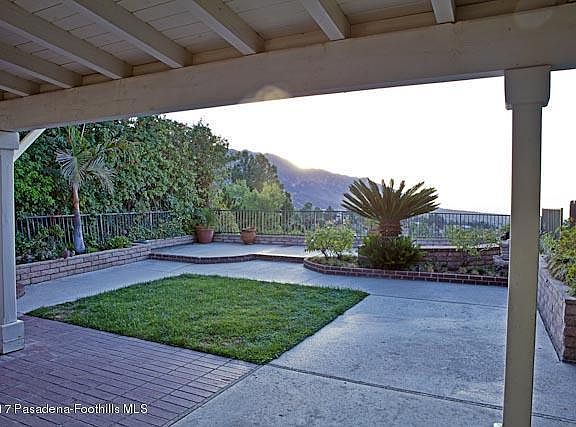 5th image of 724 Starlight Heights Dr