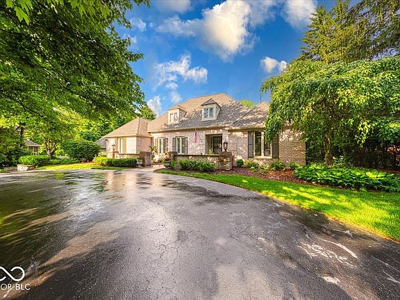 2nd image of 8065 Bayberry Ct