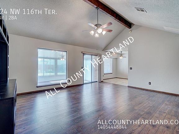3rd image of 624 NW 116th Ter