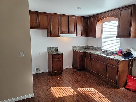 3rd image of 3117 Santa Ana Ave #1/2
