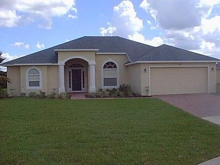 TR5P113MD-home-exterior