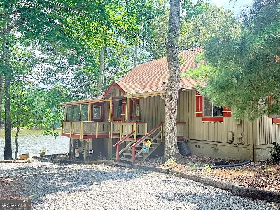1st image of 8 Saint Moritz Dr