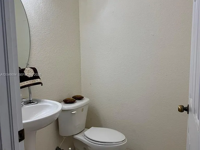 20808 SW 86th Ct — Photo 16