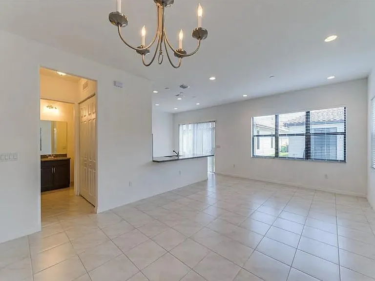 5348 Cameron Dr — Photo 5