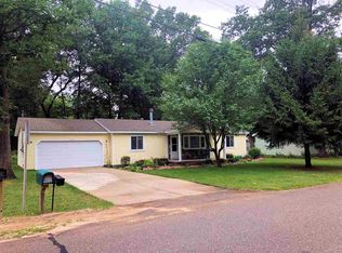 117 Edgewood Dr, Prudenville, MI 48651