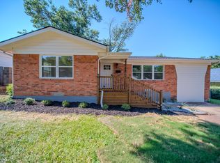 1140 Fair Oaks Dr, Irving, TX 75060