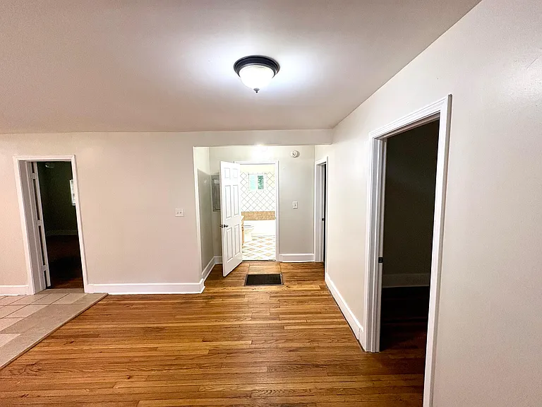 1346 Westmont Rd SW — Photo 17