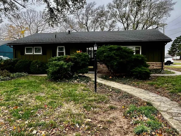 469 Eunice St, El Dorado, KS 67042