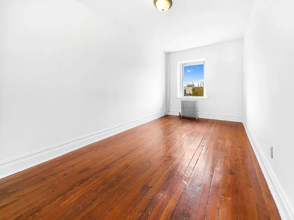 180 Franklin St #B16, Brooklyn, NY 11222