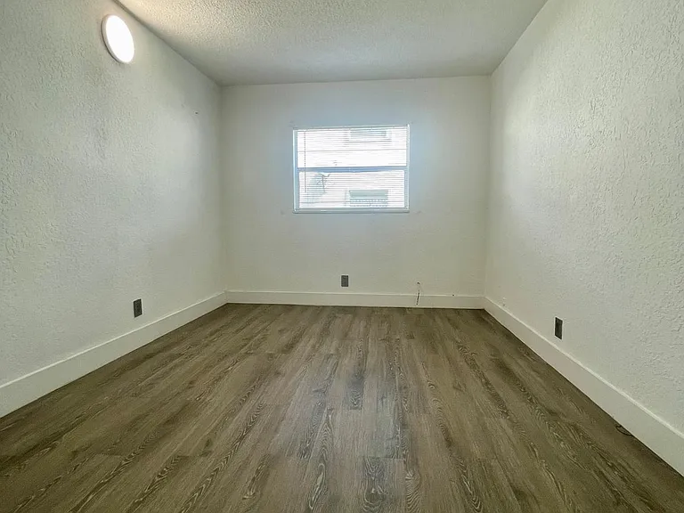 651 NW 42nd Ct #118 — Photo 25