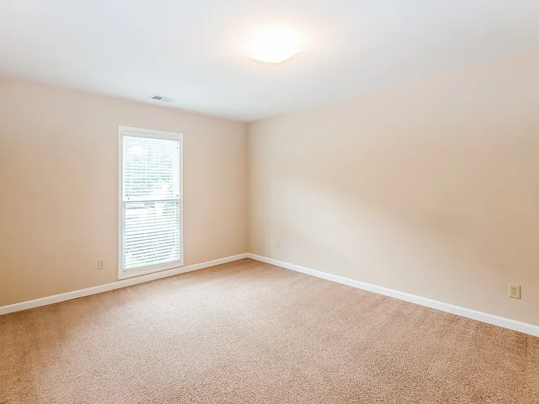10198 Woodland Hills Dr — Photo 24