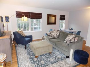 160 Shelter Rock Rd APT 3, Danbury, CT 06810