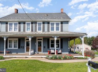 48 Lancaster Ave, Strasburg, PA 17579