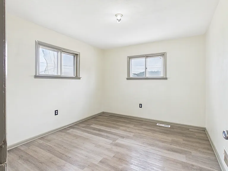 22199 Energy Hwy #2 — Photo 16