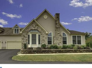 207 Sugarberry Ln, Langhorne, PA 19047