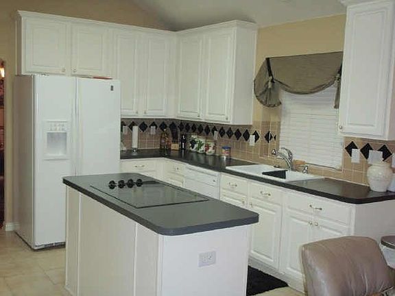 4th image of 6444 Parkmont Dr