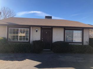 20315 Zuni Rd #B, Apple Valley, CA 92307