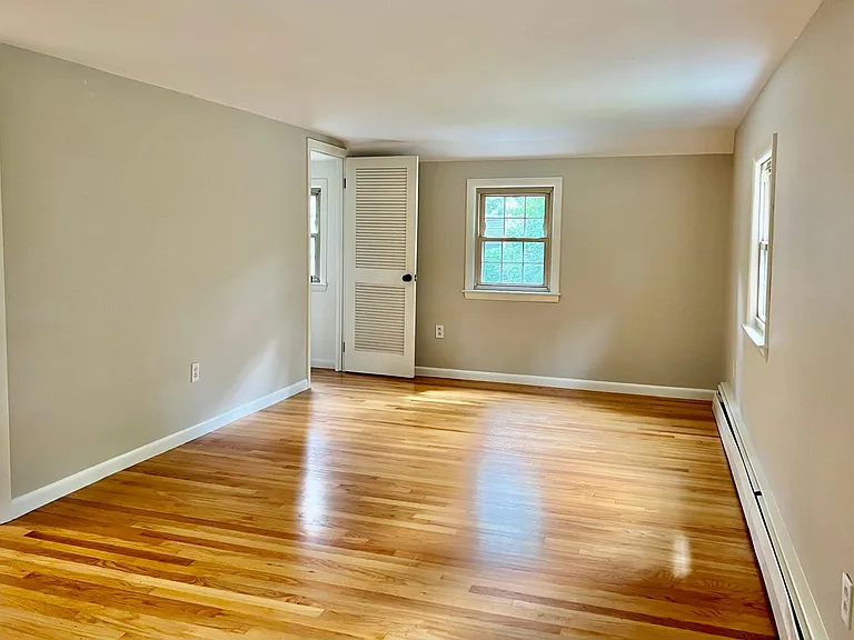 2 Hemlock Hill Rd — Photo 11