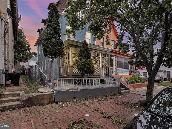 5th image of 723 N 2nd St