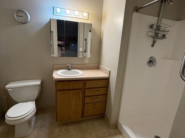 400 E South A St #415