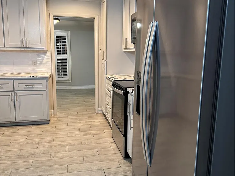 5131 Indigo St — Photo 2