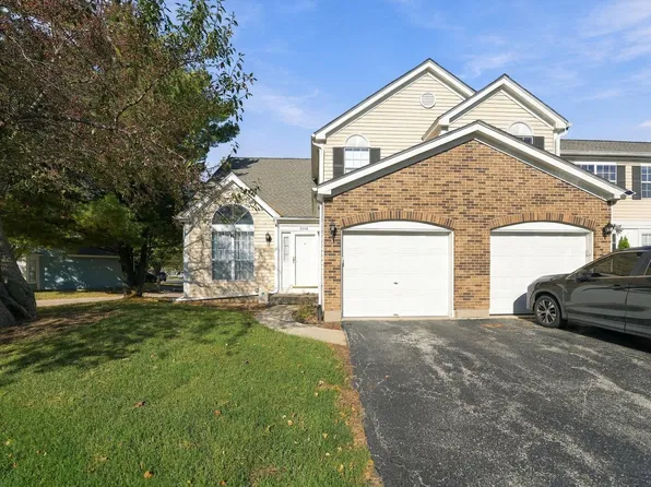 4310 Buckingham Dr, Gurnee, IL 60031