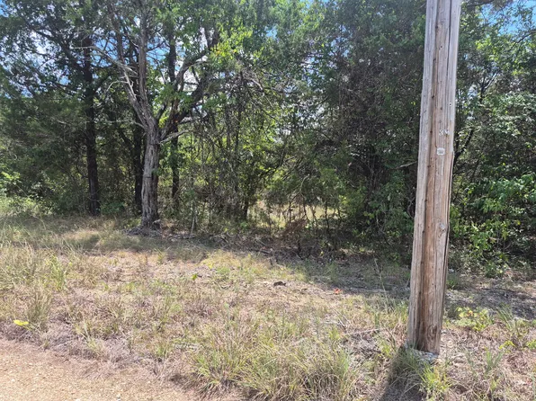 000 Deer Run Avenue, Protem, MO 65733